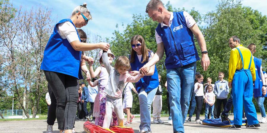 В Международный день защиты детей «Газпром трансгаз Саратов» оказал помощь подшефным организациям