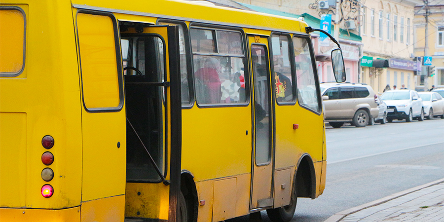 Водитель автобуса №75 довел ребенка до слез из-за проблем с оплатой проезда