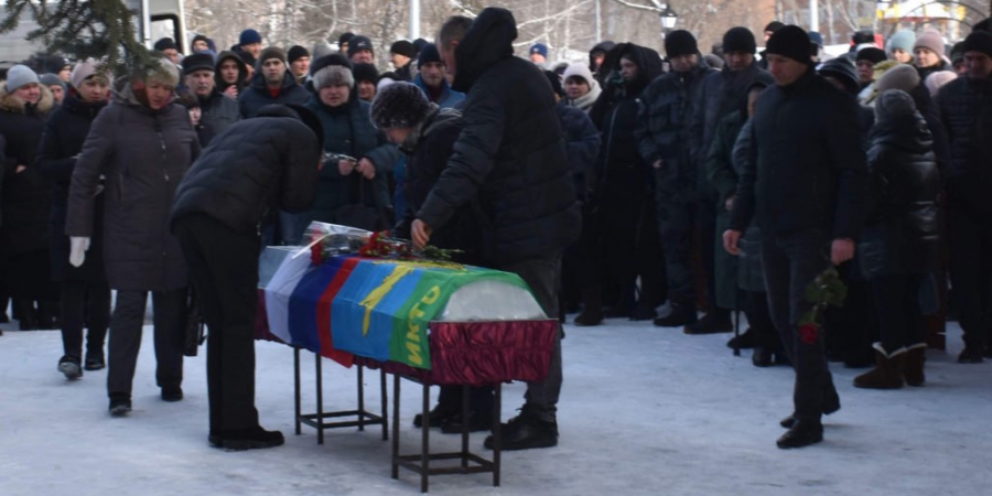 В Базарном Карабулаке простились с погибшим в СВО многодетным отцом