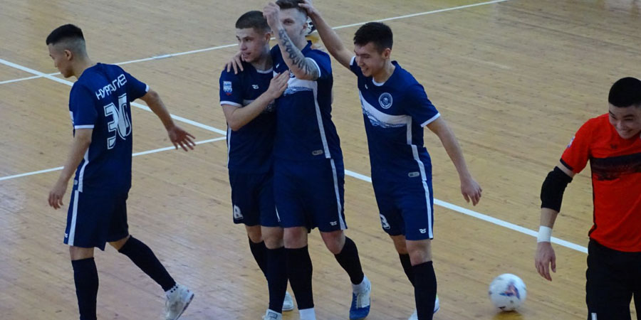 Саратовские футболисты дали бой фавориту и вышли на 3-е место в турнире
