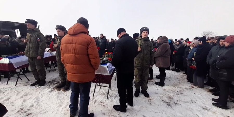В Ершовском районе похоронили погибших на СВО Алексея Лаптева и Юрия Кащеева