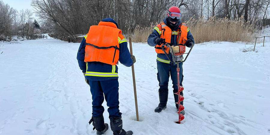 В Саратовской области сотрудники облспаса провели 23 подрыва льда рек