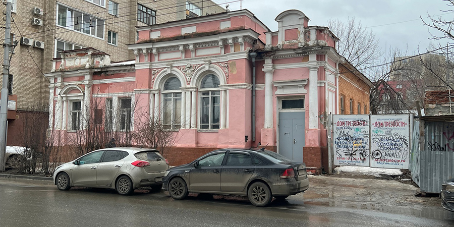 Градозащитник Лешуков: «Дом трезвости» в упадке по вине власти, а не строителей