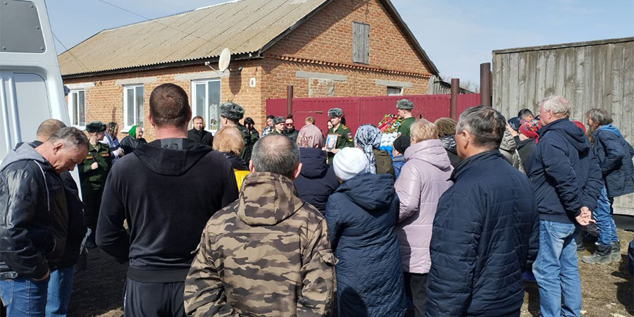 В Саратовской области прощаются с шестью погибшими бойцами СВО