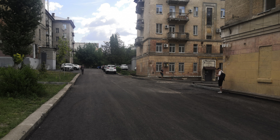 В 4-х районах Саратова определили адреса для ремонта дворов