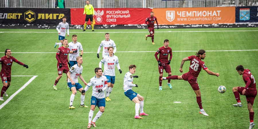 «Сокол» одержал победу на заснеженном стадионе в Ленинградской области