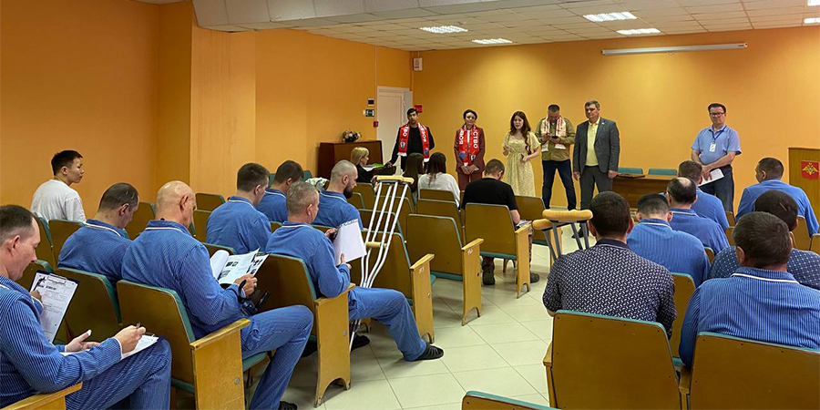 Для участников СВО в Саратове организовали «Диктант Победы»
