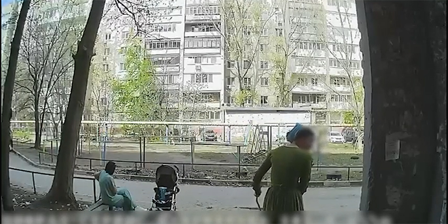 На Куприянова молодая мать украла детскую коляску и переехала в другое место