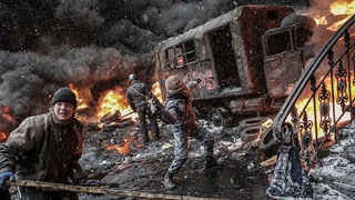 Пожар Евромайдана и чавканье «Болотной»