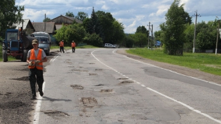 «Дорожный контроль» вскрыл нарушения при ремонте дорог в Балтайском районе