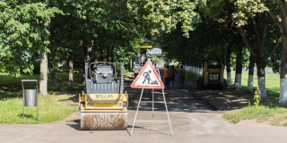 В Октябрьском районе сорвались три конкурса по ремонту тротуаров