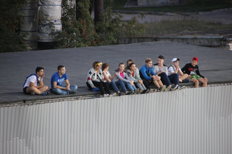 Саратовцам показали опасные трюки на автомобилях и «десятку»-трансформер