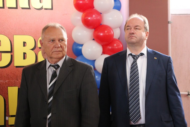 В Энгельсе открылся новый легкоатлетический манеж