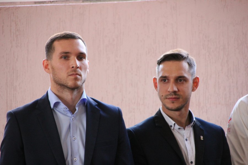 В Энгельсе открылся новый легкоатлетический манеж