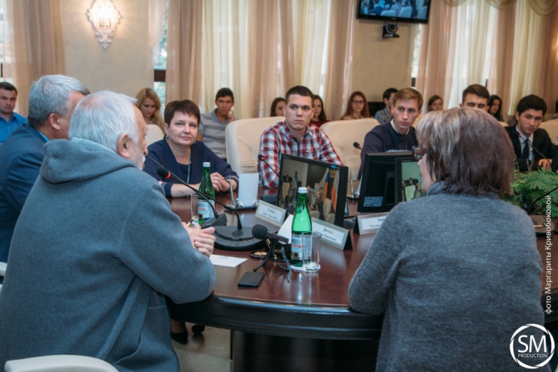 Кинорежиссер Николай Досталь встретился со студентами СГЮА