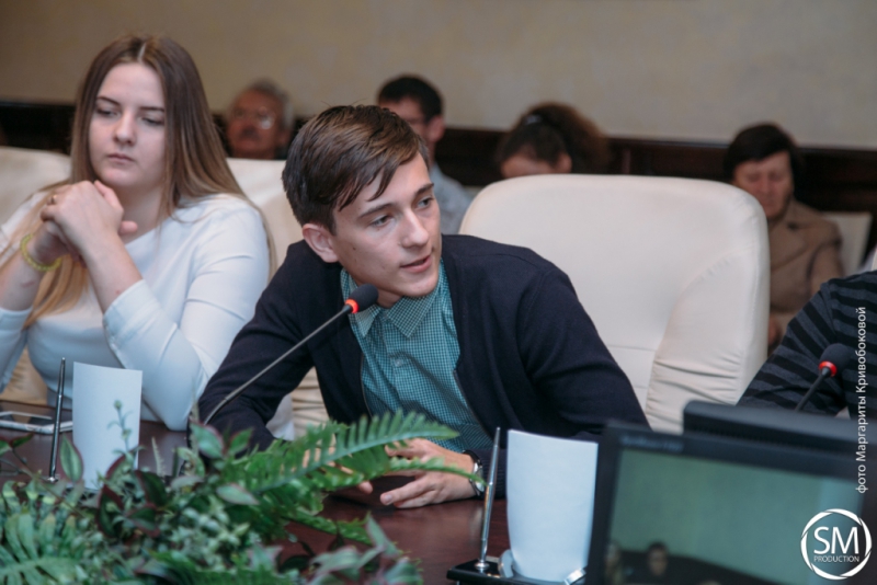 Кинорежиссер Николай Досталь встретился со студентами СГЮА