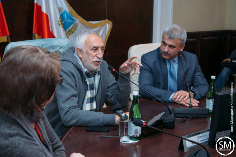 Кинорежиссер Николай Досталь встретился со студентами СГЮА