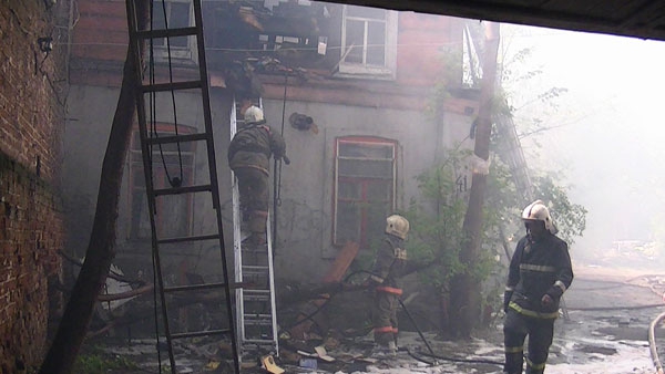 Пожар на Некрасова локализован, площадь возгорания составила 200 кв. м