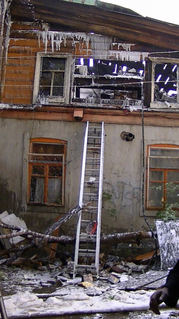 Пожар на Некрасова локализован, площадь возгорания составила 200 кв. м