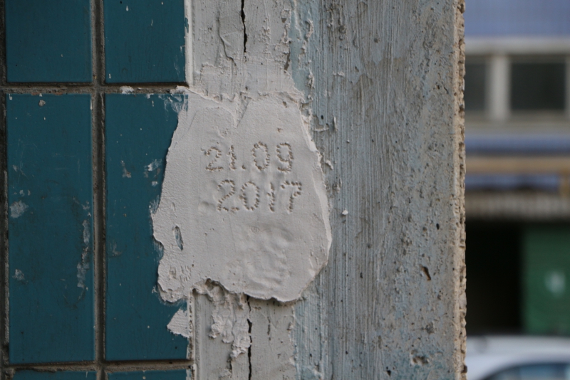 Саратовский «портал в ад» поглотил больше полсотни «КамАЗов» песка