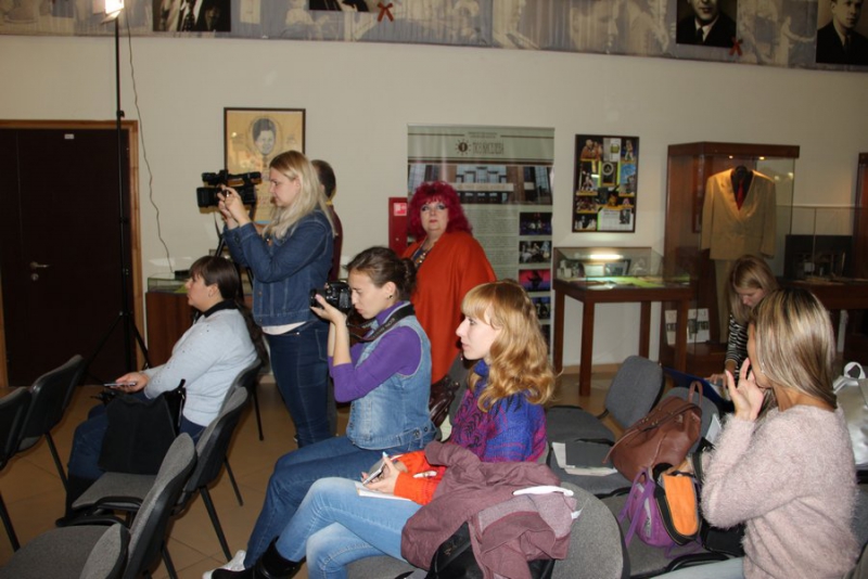 Юбилейный сезон саратовского ТЮЗа будет «радостным и тревожным»