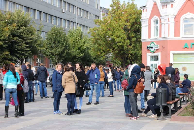 В Саратове «заминированы» вузы, школы, торговые центры