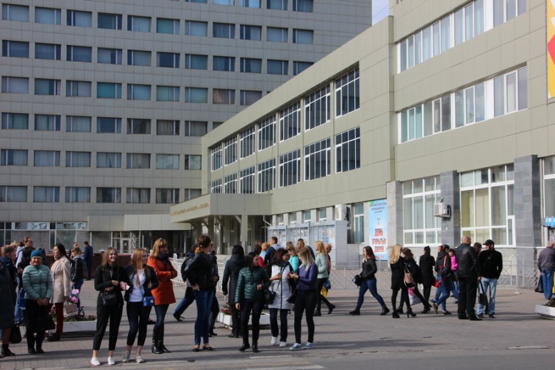 В Саратове «заминированы» вузы, школы, торговые центры