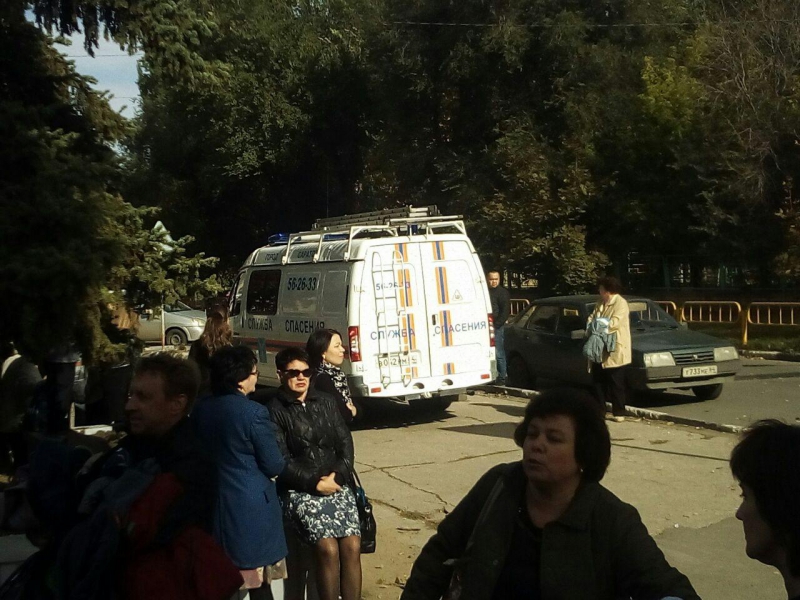 В Саратове «заминированы» вузы, школы, торговые центры