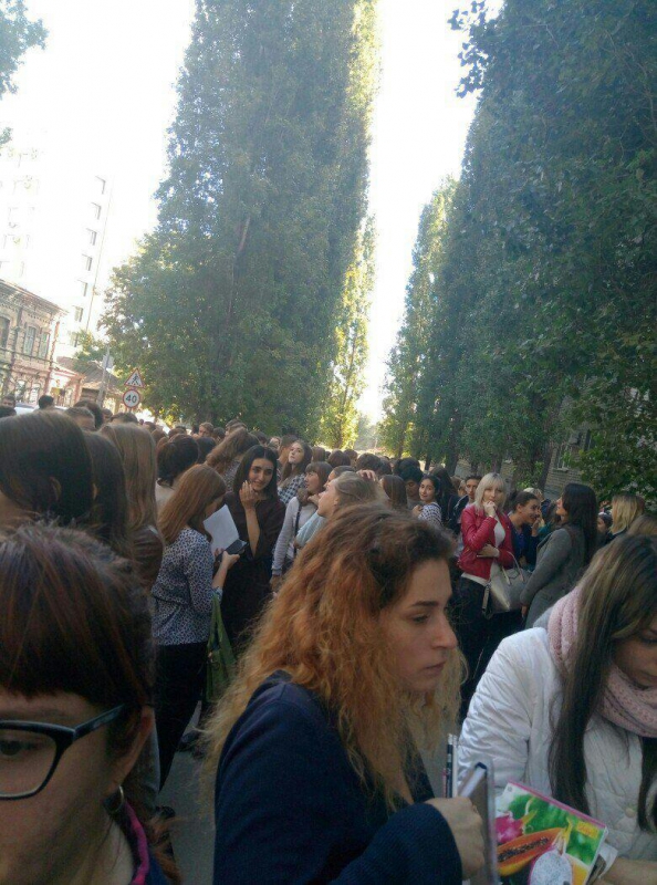 В Саратове «заминированы» вузы, школы, торговые центры