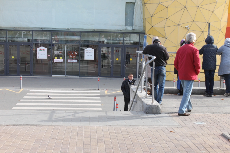 В Саратове «заминированы» вузы, школы, торговые центры