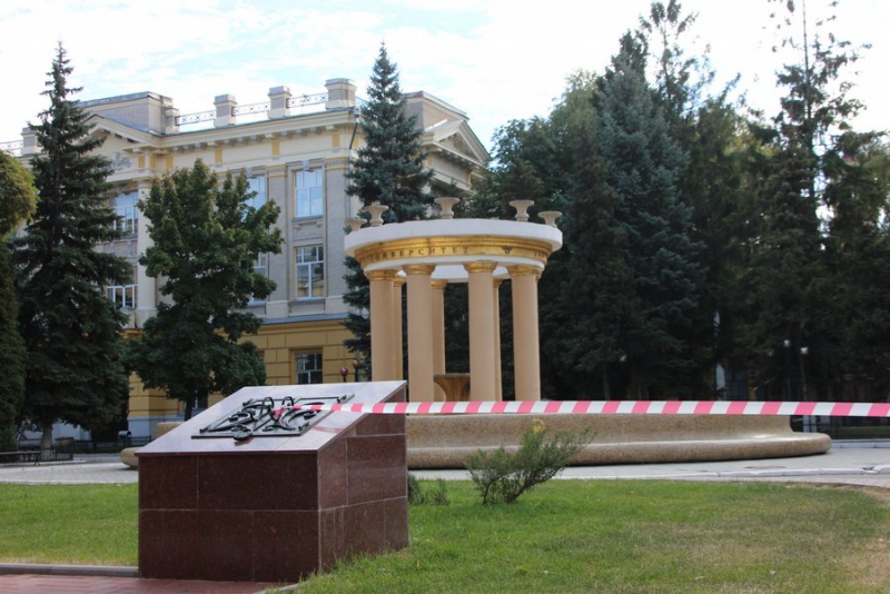 Вторая волна эвакуаций. В районе Сенного рынка образовались «глухие пробки»