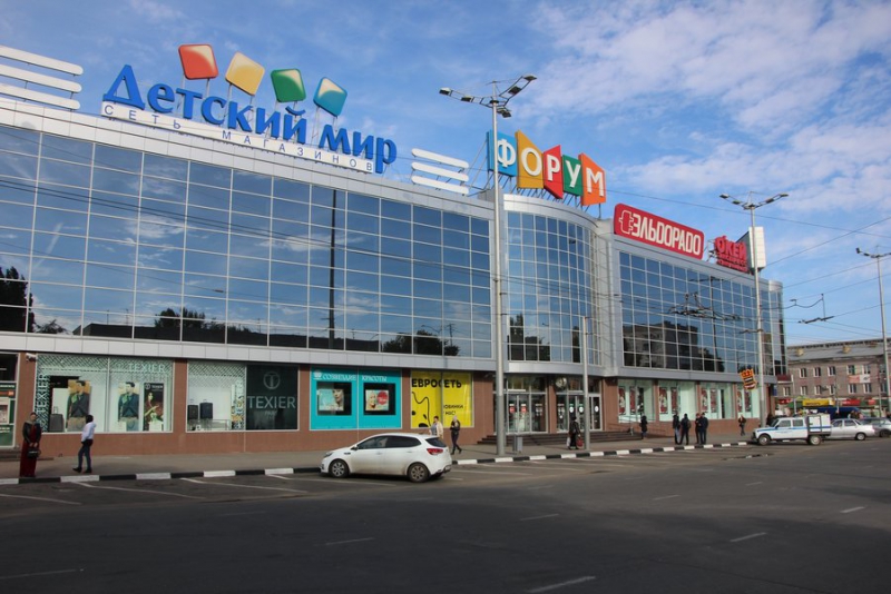 Вторая волна эвакуаций. В районе Сенного рынка образовались «глухие пробки»