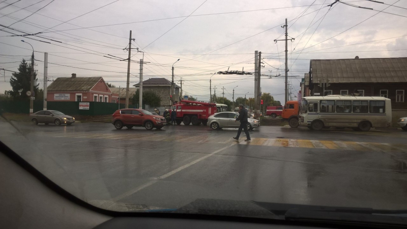 В Балакове столкнулись рейсовый автобус и «ВАЗ»