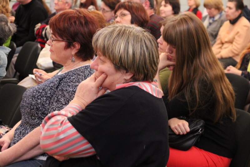 Александра Маринина в Саратове: Мне нужно не вдохновение, а чугунное мягкое место