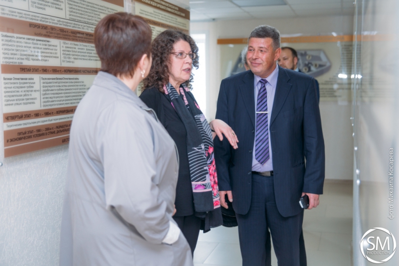 Александра Маринина встретилась со студентами СГЮА