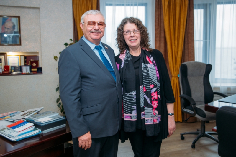 Александра Маринина встретилась со студентами СГЮА