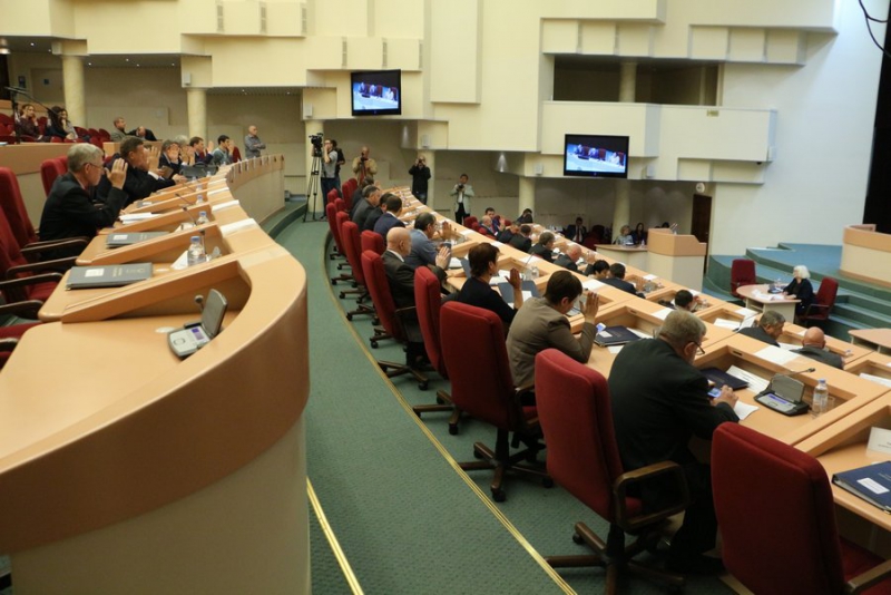 Депутаты гордумы утвердили дату конкурса по выборам главы Саратова