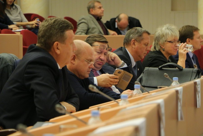 Депутаты гордумы утвердили дату конкурса по выборам главы Саратова