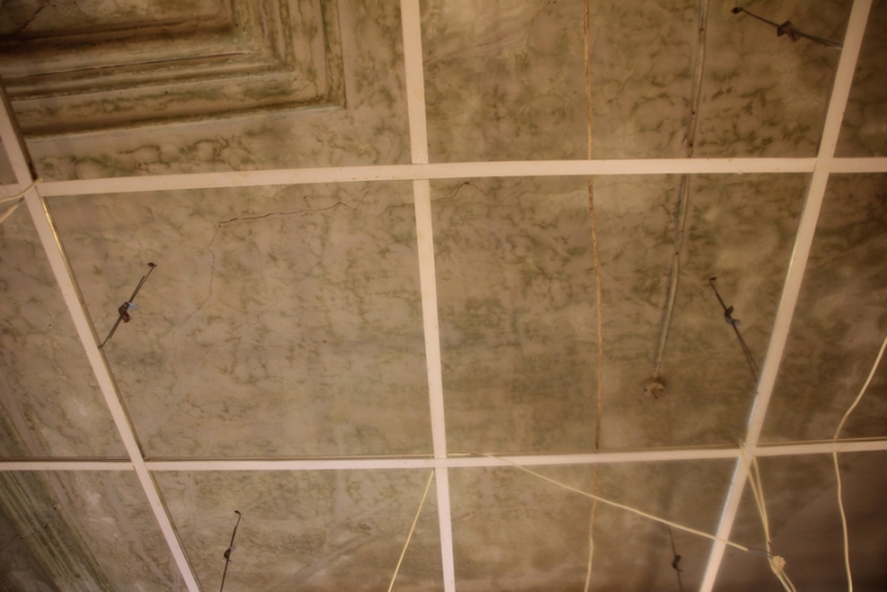 На месте гибели двух человек на Мясницкой нашли незаконную газовую трубу