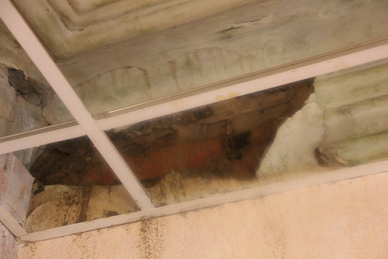 На месте гибели двух человек на Мясницкой нашли незаконную газовую трубу