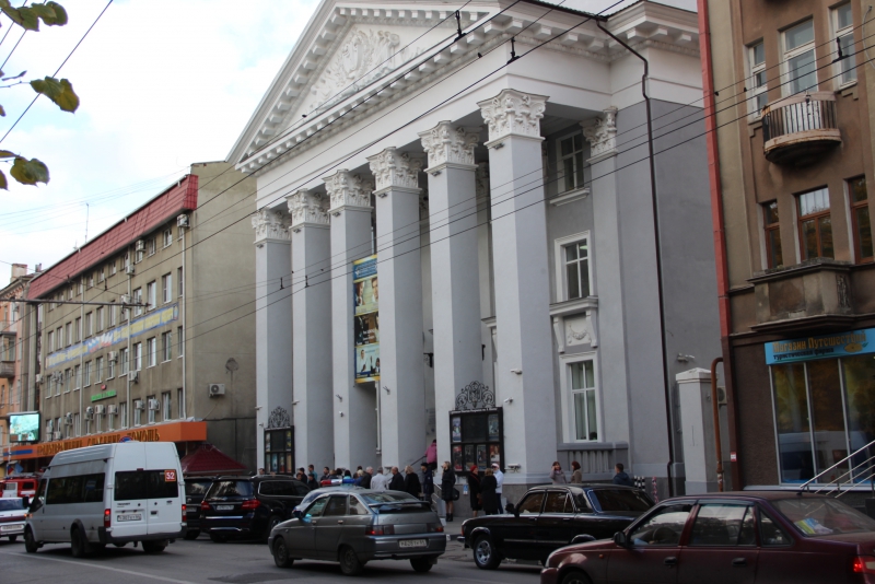 Научно-производственный центр «Алмаз-Фазотрон» отметил 20-летие в саратовской филармонии