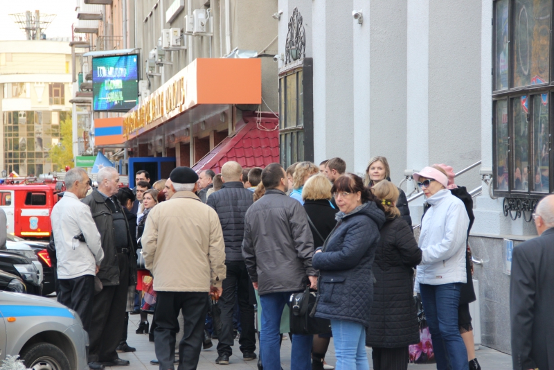 Научно-производственный центр «Алмаз-Фазотрон» отметил 20-летие в саратовской филармонии