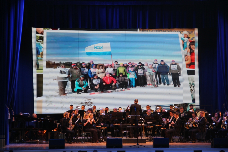 Научно-производственный центр «Алмаз-Фазотрон» отметил 20-летие в саратовской филармонии