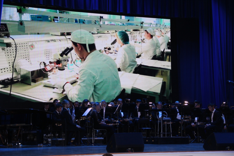 Научно-производственный центр «Алмаз-Фазотрон» отметил 20-летие в саратовской филармонии