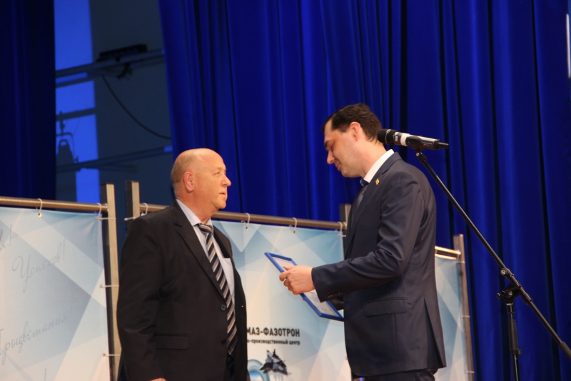 Научно-производственный центр «Алмаз-Фазотрон» отметил 20-летие в саратовской филармонии