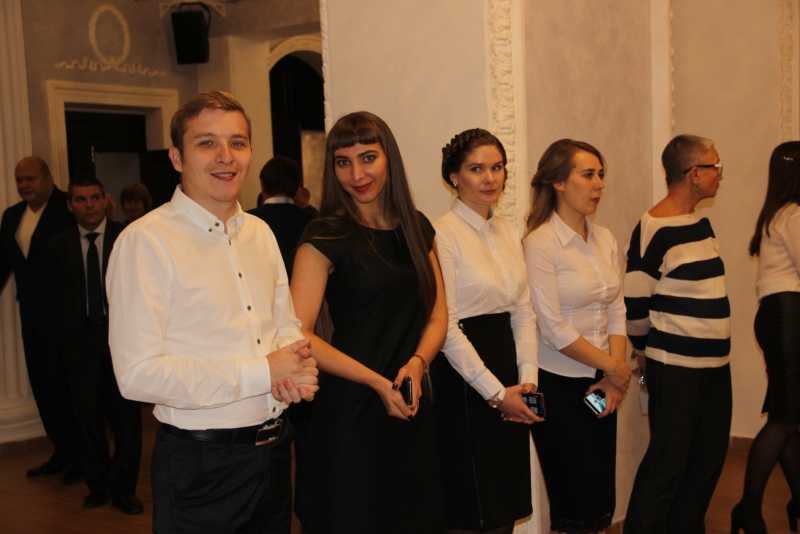 Научно-производственный центр «Алмаз-Фазотрон» отметил 20-летие в саратовской филармонии