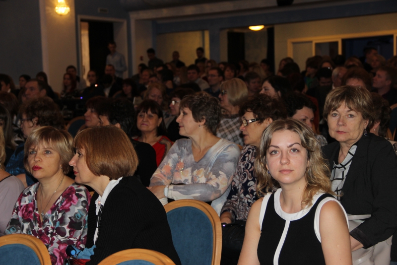 Научно-производственный центр «Алмаз-Фазотрон» отметил 20-летие в саратовской филармонии