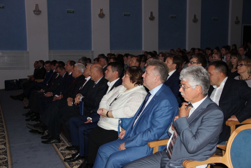 Научно-производственный центр «Алмаз-Фазотрон» отметил 20-летие в саратовской филармонии