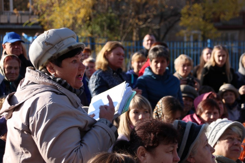 Володин пообещал осмотреть «разваливающуюся» поликлинику в Елшанке