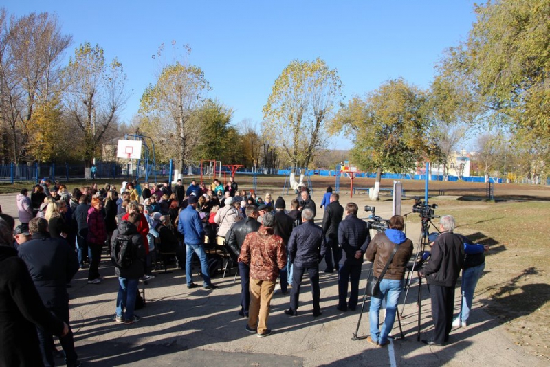 Володин пообещал осмотреть «разваливающуюся» поликлинику в Елшанке